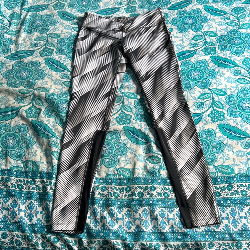Nike women’s workout leggings - S